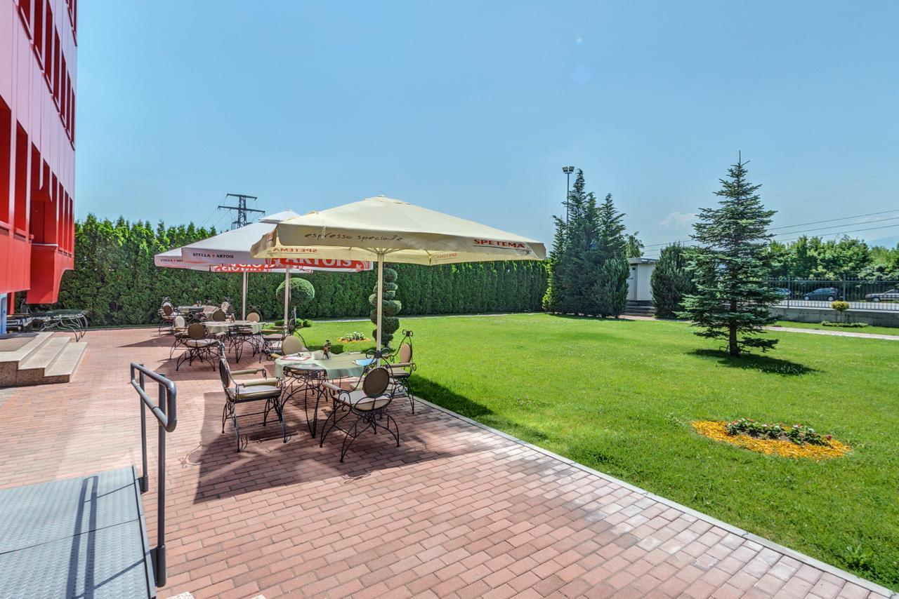 Chiirite Hotel